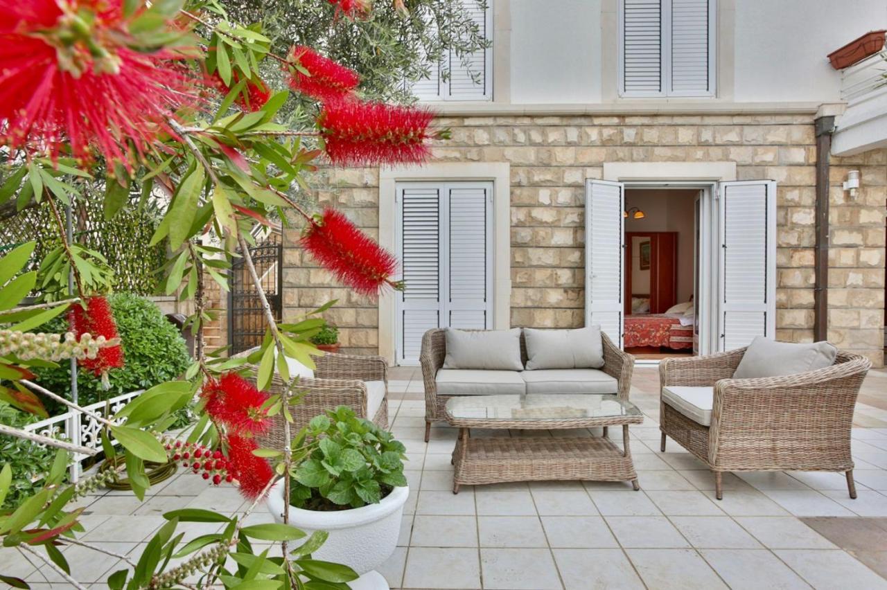 Royal Holiday Apartments Sveti Stefan Εξωτερικό φωτογραφία