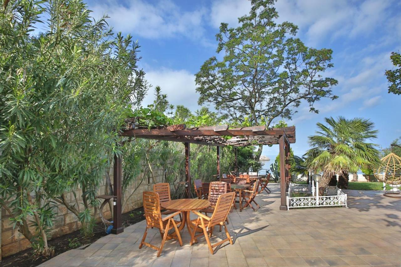 Royal Holiday Apartments Sveti Stefan Εξωτερικό φωτογραφία