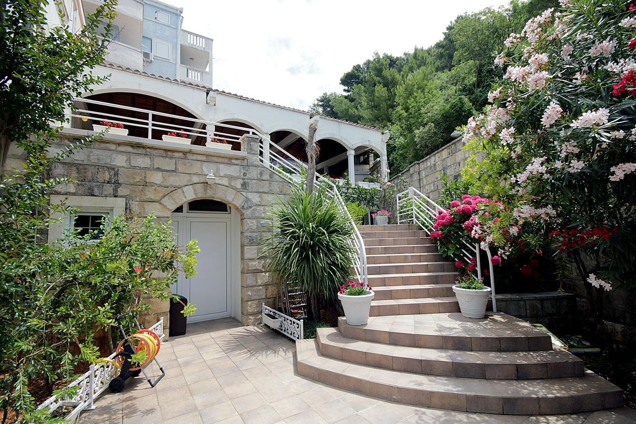 Royal Holiday Apartments Sveti Stefan Εξωτερικό φωτογραφία