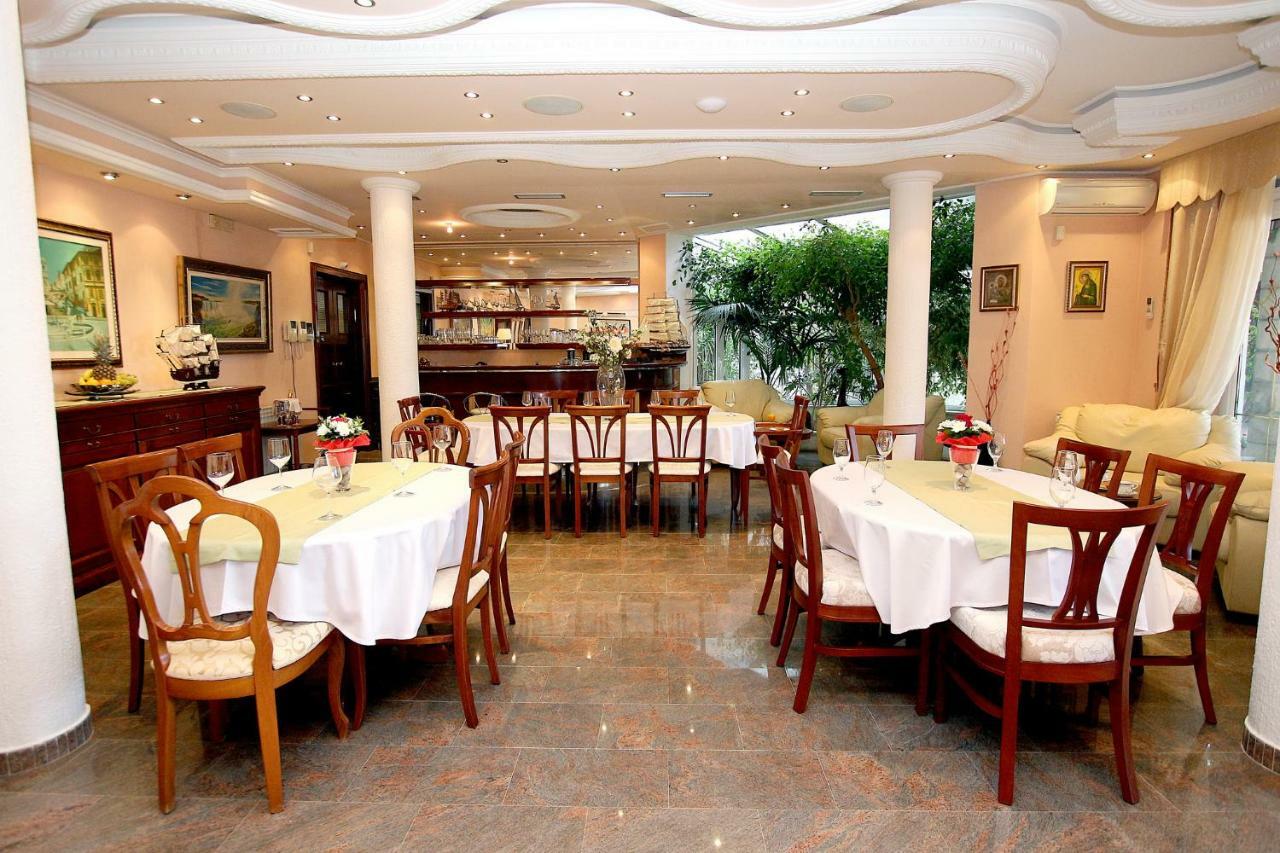 Royal Holiday Apartments Sveti Stefan Εξωτερικό φωτογραφία